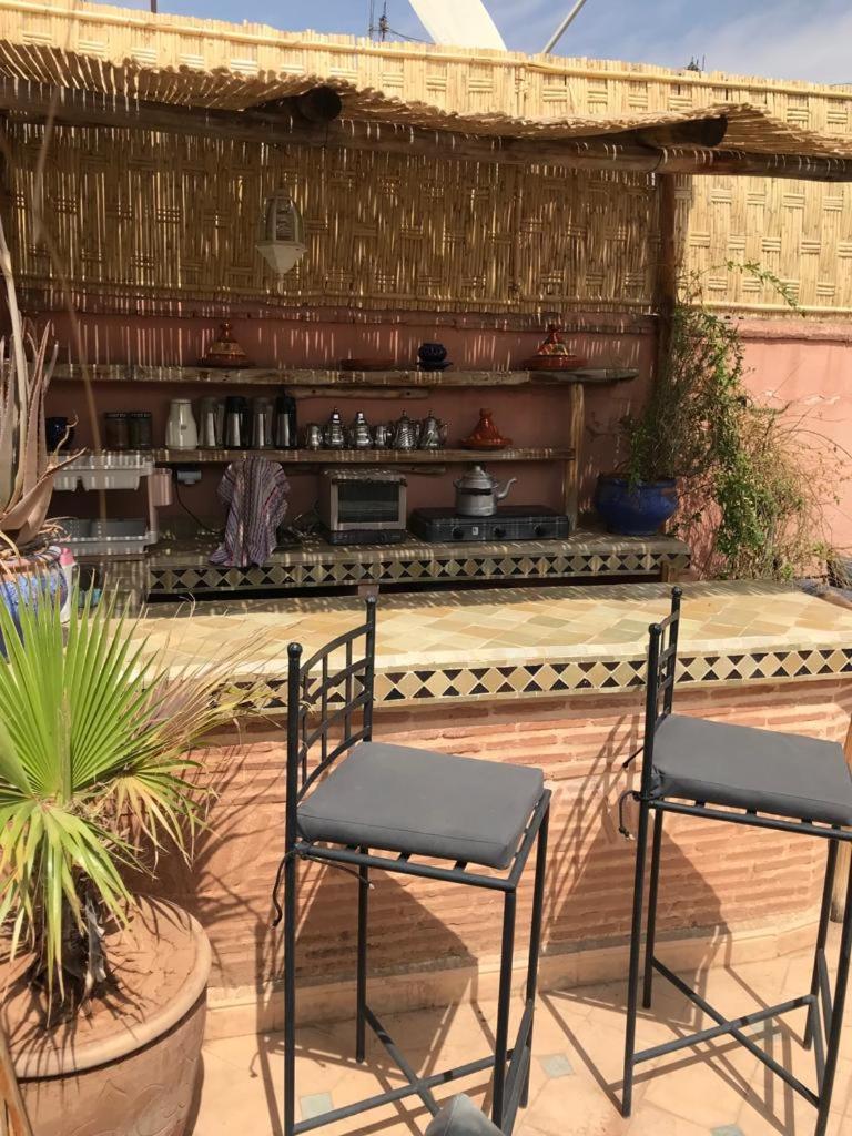 Riad Bab Lakhmiss Marrakesh Bagian luar foto