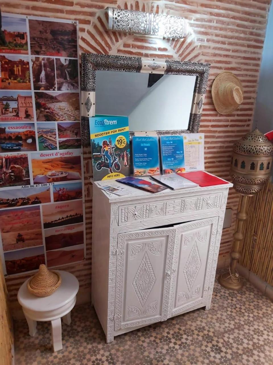 Riad Bab Lakhmiss Marrakesh Bagian luar foto